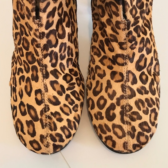 AEROSOLES Leopard Calf Hair Ankle Boots Booties Patrole Car Women’s Size 8.5 - Picture 3 of 16
